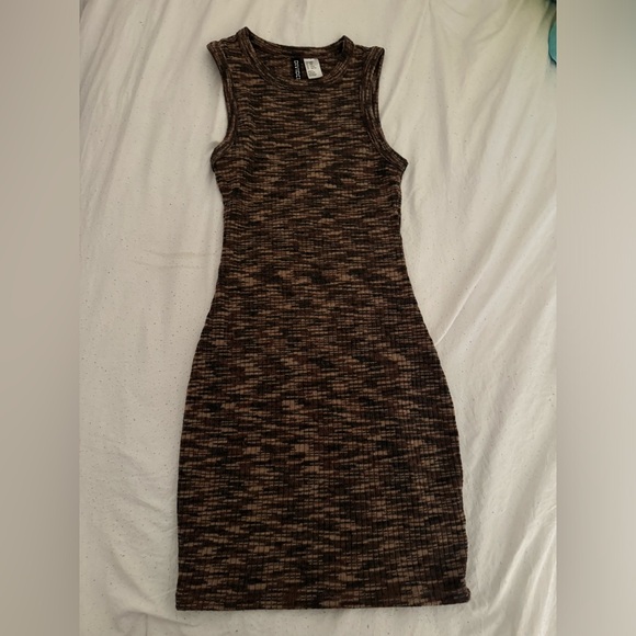 H&M Brown Space-Dye Ribbed Dress - Picture 1 of 3